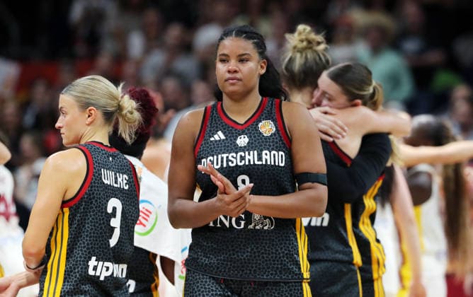 Nyara Sabally enttäuscht nach Spielende Enttäuschung Basketball FIBA World Cup Weltmeisterschaft Frauen Spiel um Platz 3 Saison 2026 2027 13.09.2026 DBB Deutschland GER vs Spanien ESP