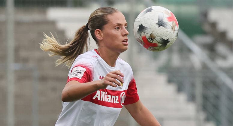 Stuttgart , Google Pixel Frauen-Bundesliga VfB Stuttgart vs VfL Wolfsburg , Dafina Redzepi ( VfB )