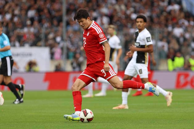 Min-jae Kim (FC Bayern Muenchen) in Aktion, am Ball, Einzelaktion waehrend des Spiels der 1. Bundesliga zwischen SV Elversberg und FC Bayern Muenchen, Ursapharm-Arena am 13. September 2026 in Spiesen-Elversberg, Deutschland. (Foto von Oliver Kaelke DeFodi Images) +++ Min-jae Kim (FC Bayern Muenchen) controls the ball during the Bundesliga match between SV Elversberg and FC Bayern Muenchen at Ursapharm-Arena on September 13, 2026 in Spiesen-Elversberg, Germany. (Photo by Oliver Kaelke DeFodi Images) DFB DFL REGULATIONS PROHIBIT ANY USE OF PHOTOGRAPHS AS IMAGE SEQUENCES AND OR QUASI-VIDEO. (Photo by Oliver Kaelke DeFodi Images) -