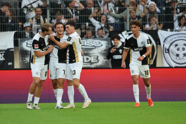 13.09.2026, Fussball, Herren, 1. Bundesliga, Saison 2026 2027, SV 07 Elversberg - FC Bayern München, Torjubel zum 1:1, Torschütze: Maurice Krattenmacher (SV 07 Elversberg) Elversberg Ursapharm-Arena an der Kaiserlinde Saarland Deutschland (DEU) Copyright: xFabianxKleerx