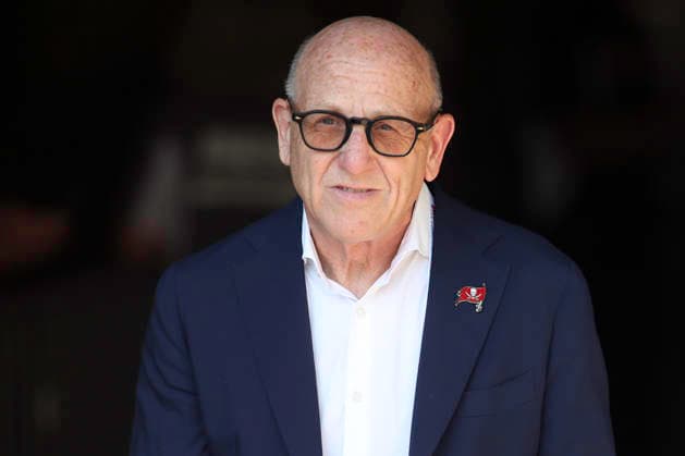 Sep 13, 2026; Cincinnati, OH, USA; Tampa Bay Buccaneers co-owner Joel Glazer during WEEK 1 of the NFL, American Football Herren, USA regular season between the Cincinnati Bengals and the Tampa Bay Buccaneers at Paycor Stadium. Mandatory Credit: -Cal Media NFL 2026: Buccaneers Vs Bengals SEP 13  - ZUMAc04_ 20260913_zma_c04_015 Copyright: xKevinxSchultzx