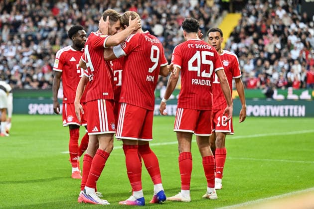 1. Fussball Bundesliga: SV Elversberg - FC Bayern Muenchen, 13.09.2026 ELVERSBERG, GERMANY; 13. SEPTEMBER: Jubel der Bayern nach dem Treffer zum 1-2 durch Harry KANE (FC Bayern Munich 9) Tor Torschuetze Freude Happy während dem Match der Bundesliga zwischen der SV Elversberg und dem FC Bayern München am 3. Spieltag in der Ursapharm-Arena an der Kaiserlinde DFL REGULATIONS PROHIBIT ANY USE OF PHOTOGRAPHS AS IMAGE SEQUENCES AND OR QUASI-VIDEO Copyright: xBEAUTIFULxSPORTS Goldbergx