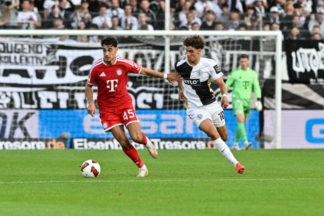 1. Fussball Bundesliga: SV Elversberg - FC Bayern Muenchen, 13.09.2026 ELVERSBERG, GERMANY; 13. SEPTEMBER: im Duell Aleksandar PAVLOVIC (FC Bayern Munich 45) und Noah DARVICH (SV Elversberg 10) während dem Match der Bundesliga zwischen der SV Elversberg und dem FC Bayern München am 3. Spieltag in der Ursapharm-Arena an der Kaiserlinde DFL REGULATIONS PROHIBIT ANY USE OF PHOTOGRAPHS AS IMAGE SEQUENCES AND OR QUASI-VIDEO Copyright: xBEAUTIFULxSPORTS Goldbergx