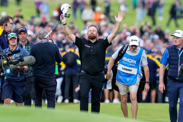 2026 Amgen Irish Open - Fourth Round, Trump International Golf Links, Doonbeg 13 9 2026 Shane Lowry celebrates as he walks onto the eighteenth green Shane Lowry celebrates as he walks onto the eighteenth green 13 9 2026  Copyright: xx DC1A9779