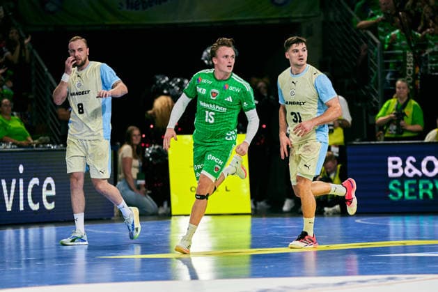 Tobias Grondahl (Fuechse Berlin, 15), Lukas Blohme (VfL Gummersbach, 08), Kay Smits (VfL Gummersbach, 31), GER, Fuechse Berlin vs. VfL Gummersbach, 1.Bundesliga, Opel HBL, Saison 2026 27, 4. Spieltag, 13.09.2026 GER, Fuechse Berlin vs. VfL Gummersbach, 1.Bundesliga, Opel HBL, Saison 2026 27, 4. Spieltag, 13.09.2026 Berlin