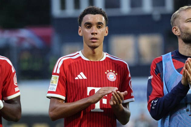 13.09.2026, Fussball, Herren, 1. Bundesliga, Saison 2026 2027, SV 07 Elversberg - FC Bayern München, Jamal Musiala (FC Bayern München) Elversberg Ursapharm-Arena an der Kaiserlinde Saarland Deutschland (DEU) Copyright: xFabianxKleerx