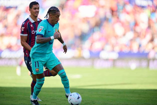 Levante UD v FC Barcelona, Barca - LaLiga EA Sports 2026 27 VALENCIA, SPAIN - SEPTEMBER 13: Raphinha of FC Barcelona runs with the ball during the LaLiga EA Sports 2026 27 match between Levante UD and FC Barcelona at Estadi Ciutat de Valencia on September 13, 2026, in Valencia, Spain. (Photo by Francisco Macia Photo Players Images Magara Press) Valencia Estadi Ciutat de Valencia Spain Copyright: xFranciscoxMaciax