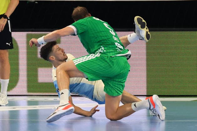 13.09.2026, GER Deutschland, Handball, 1.Bundesliga, 27.08.2026, Saison 2026 2027, Berlin, Fuechse Berlin vs Gummersbach Max Darj ( Fuechse Berlin 5 ), Ale Dujshebaev ( VfL Gummersbach 10 ) nordphoto GmbH Engler Berlin Max-Schmeling-Halle Berlin Deutschland Copyright: xNordphotox xEnglerx