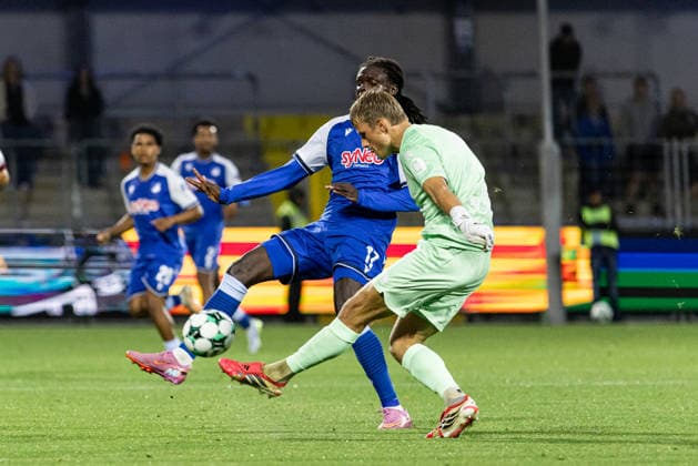 Deutschland: TSG Hoffenheim II vs Fortuna Köln, 3. Liga, Saison 2026 27, Dietmar-Hopp-Stadion (Sinsheim): Lukas Petersson, (TSG Hoffenheim II, 1), Lennart Winkler, (Fortuna Köln, 1) Sinsheim Dietmar-Hopp-Stadion Baden Württemberg Deutschland Copyright: xBenedictxChristx