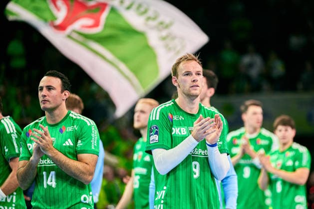 Mathias Gidsel (Fuechse Berlin, 19), Arino Aitor (Fuechse Berlin, 14), jubeln ueber Sieg. GER, Fuechse Berlin vs. VfL Gummersbach, 1.Bundesliga, Opel HBL, Saison 2026 27, 4. Spieltag, 13.09.2026 GER, Fuechse Berlin vs. VfL Gummersbach, 1.Bundesliga, Opel HBL, Saison 2026 27, 4. Spieltag, 13.09.2026 Berlin