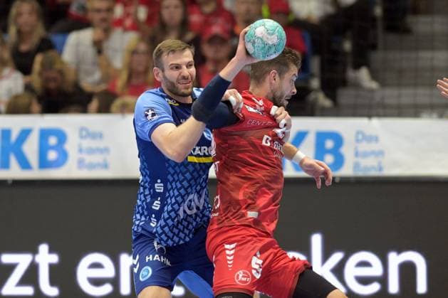 Olle Forsell Schefvert (MT Melsungen 25) (am Ball), Samuel Roethlisberger (TVB Stuttgart 17) , GER, MT Melsungen - TVB 1898 Stuttgart, Handball, 1. Bundesliga, 4. Spieltag, Saison 2026 2027, 13.09.2026, GER, MT Melsungen - TVB Stuttgart, Handball, 1. Bundesliga, 4. Spieltag, Saison 2026 2027, 13.09.2026 Kassel Copyright: xEibner-Pressefotox xRolandxSippelx EP_RSL