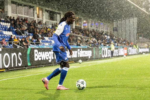 Deutschland: TSG Hoffenheim II vs Fortuna Köln, 3. Liga, Saison 2026 27, Dietmar-Hopp-Stadion (Sinsheim): Blessing Makanda, (TSG Hoffenheim II, 17) am Ball Sinsheim Dietmar-Hopp-Stadion Baden Württemberg Deutschland Copyright: xBenedictxChristx