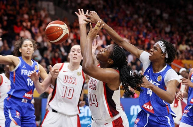 Aliyah Boston, Dominique Malonga Zweikampf Spielszene Aktion Basketball FIBA World Cup Weltmeisterschaft Frauen WM Finale Saison 2026 2027 13.09.2026 Frankreich vs USA