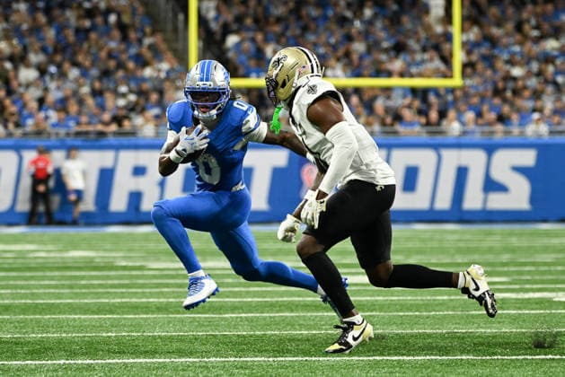 DETROIT, MI - SEPTEMBER 13: Detroit Lions running back Jahmyr Gibbs (0) runs wide during the Detroit Lions versus New Orleans Saints game on Sunday September 13, 2026 at Ford Field in Detroit, MI. (Photo by Steven King Icon Sportswire) NFL, American Football Herren, USA SEP 13 Saints at Lions EDITORIAL USE ONLY Icon2582026091300189