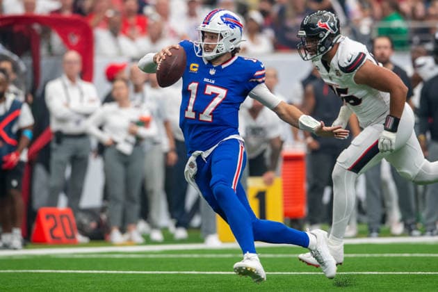September 13, 2026: Buffalo Bills quarterback Josh Allen (17) runs for a touchdown during a game between the Buffalo Bills and the Houston Texans in Houston, TX. .. CSM - ZUMAc04_ 20260913_zma_c04_062 Copyright: xTraskxSmithx