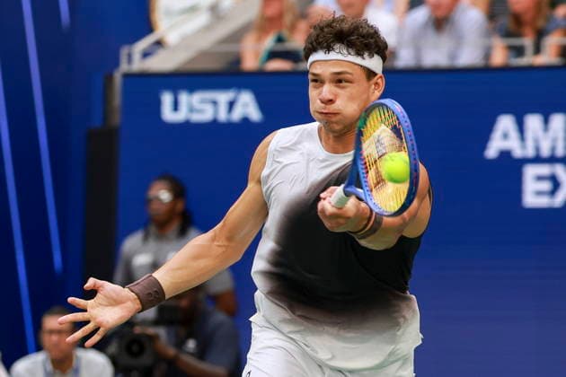 US Open tennis tournament - Day 15 Ben Shelton of the US in action against Alexander Zverev of Germany during the Men s Singles Final of the US Open Tennis Championships in Flushing Meadows, New York, USA, 13 September 2026. FLUSHING MEADOWS NEW YORK United States  Copyright: xCRISTOBALxHERRERA-ULASHKEVICHx