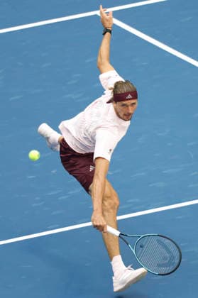 Alexander Zverev of Germany returns to Ben Shelton in the second set of the Men s Finals match in Arthur Ashe Stadium at the 2026 US Open Tennis Championship at the USTA Billie Jean King National Tennis Center in New York City on Sunday, September 13, 2026.  NYP20260913822 JOHNxANGELILLO