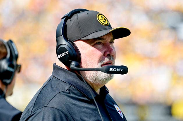 Pittsburgh Steelers head coach Mike McCarthy during the fourth quarter of the Pittsburgh Steelers 20-13 win against the Atlanta Falcons at Acrisure Stadium on Sunday, Sept. 13, 2026 in Pittsburgh.  PIT2026091322 ARCHIExCARPENTER