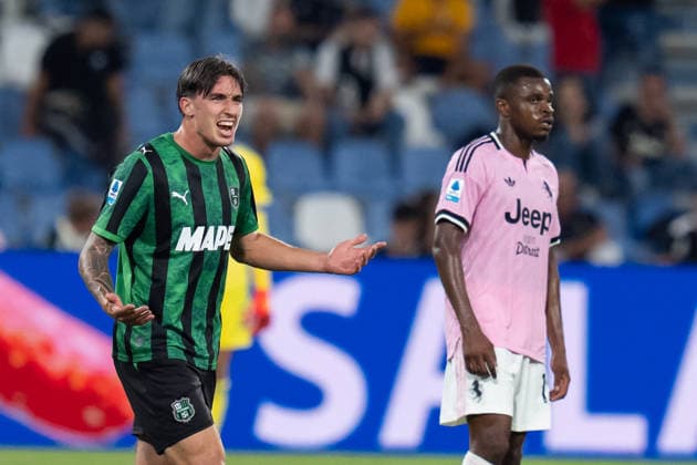 US Sassuolo v Juventus FC - Serie A Enilive Kieron Bowie of US Sassuolo Calcio celebrates after scoring second goal during the Serie A Enilive match between US Sassuolo and Juventus FC at Mapei Stadium on September 13, 2026 in Reggio Emilia, Italy Reggio Emilia Mapei Stadium Emilia-Romagna Italy Copyright: xGiuseppexMaffiax 20260913_223116_SerieA_Sassuolo-Juventus_LIA07143