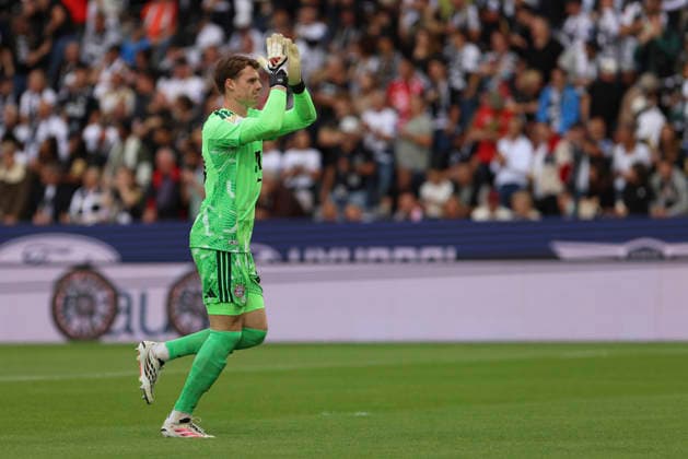 Torwart Manuel Neuer (FC Bayern Muenchen) gestikuliert, Gestik waehrend des Spiels der 1. Bundesliga zwischen SV Elversberg und FC Bayern Muenchen, Ursapharm-Arena am 13. September 2026 in Spiesen-Elversberg, Deutschland. (Foto von Oliver Kaelke DeFodi Images) +++ Torwart Manuel Neuer (FC Bayern Muenchen) gestures during the Bundesliga match between SV Elversberg and FC Bayern Muenchen at Ursapharm-Arena on September 13, 2026 in Spiesen-Elversberg, Germany. (Photo by Oliver Kaelke DeFodi Images) DFB DFL REGULATIONS PROHIBIT ANY USE OF PHOTOGRAPHS AS IMAGE SEQUENCES AND OR QUASI-VIDEO. (Photo by Oliver Kaelke DeFodi Images) -