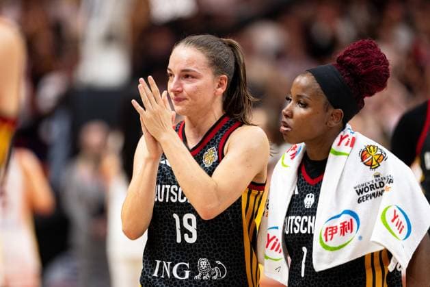 Britta Daub (Deutschland, 19), Alexis Peterson (Deutschland, 01) enttaeuscht Enttaeuschung nach Niederlage, GER, Spanien vs. Deutschland, Basketball, FIBA Women s World Cup 2026, Spiel um Platz 3, 13.09.2026 GER, Spanien vs. Deutschland, Basketball, FIBA Women s World Cup 2026, Spiel um Platz 3, 13.09.2026 Berlin Copyright: xEibner-Pressefoto MaxxVincenx EP_MVN