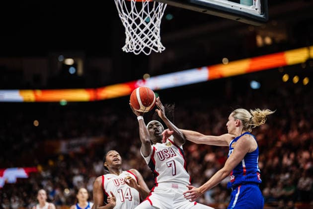 FIBA Women™s Basketball World Cup 2026: USA vs. Frankreich, 13.09.2026 Kahleah Copper (USA, 7), Marine Johannes (Frankreich, 23); Basketball, FIBA Women™s Basketball World Cup 2026, Final Phase, Finale, USA vs. Frankreich am 13.09.2026 in der Uber Arena, Berlin Copyright: xBEAUTIFULxSPORTS Tonhäuserx