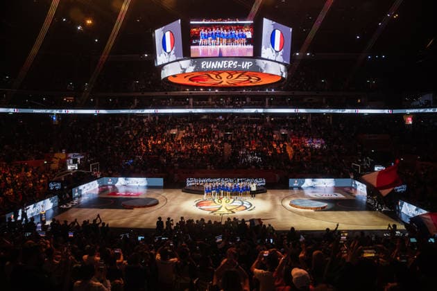 FIBA Women™s Basketball World Cup 2026: USA vs. Frankreich, 13.09.2026 Frankreich bei der Siegerehrung; Basketball, FIBA Women™s Basketball World Cup 2026, Final Phase, Finale, USA vs. Frankreich am 13.09.2026 in der Uber Arena, Berlin Copyright: xBEAUTIFULxSPORTS Tonhäuserx