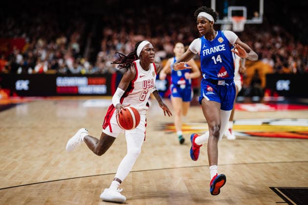 FIBA Women™s Basketball World Cup 2026: USA vs. Frankreich, 13.09.2026 Rhyne Howard (USA, 6), Dominique Malonga (Frankreich, 14); Basketball, FIBA Women™s Basketball World Cup 2026, Final Phase, Finale, USA vs. Frankreich am 13.09.2026 in der Uber Arena, Berlin Copyright: xBEAUTIFULxSPORTS Tonhäuserx