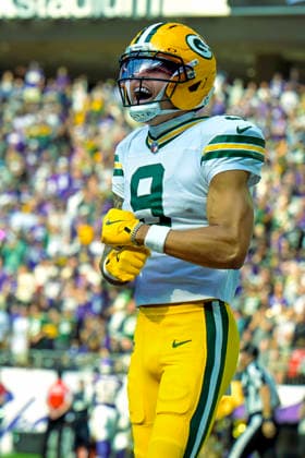 MINNEAPOLIS, MN - SEPTEMBER 13: Green Bay Packers wide receiver Christian Watson (9) celebrates his 81-yard touchdown reception during the first quarter of a NFL, American Football Herren, USA game between the Minnesota Vikings and Green Bay Packers on September 13, 2026, at U.S. Bank Stadium in Minneapolis MN. (Photo by Nick Wosika Icon Sportswire) NFL: SEP 13 Packers at Vikings EDITORIAL USE ONLY Icon20260913003