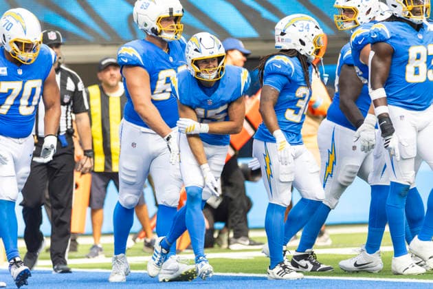 September 13, 2026, Inglewood, California, USA: Los Angeles Chargers wide receiver Ladd McConkey (15) celebrates after scoring a touchdown against Arizona Cardinals during an NFL, American Football Herren, USA football game, in Inglewood, Calif. on Sunday 13, 2026. NHL, Eishockey Herren, USA 2026: Arizona Cardinals 26:14 LA Chargers - ZUMAc68_ 20260913_zaf_c68_038 Copyright: xRingoxChiux
