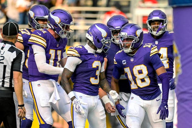 MINNEAPOLIS, MN - SEPTEMBER 13: Minnesota Vikings wide receiver Justin Jefferson (18) celebrates his 38-yard touchdown reception with Minnesota Vikings quarterback Carson Wentz (11) and Minnesota Vikings wide receiver Jordan Addison (3) during the second quarter of a NFL, American Football Herren, USA game between the Minnesota Vikings and Green Bay Packers on September 13, 2026, at U.S. Bank Stadium in Minneapolis MN. (Photo by Nick Wosika Icon Sportswire) NFL: SEP 13 Packers at Vikings EDITORIAL USE ONLY Icon20260913037