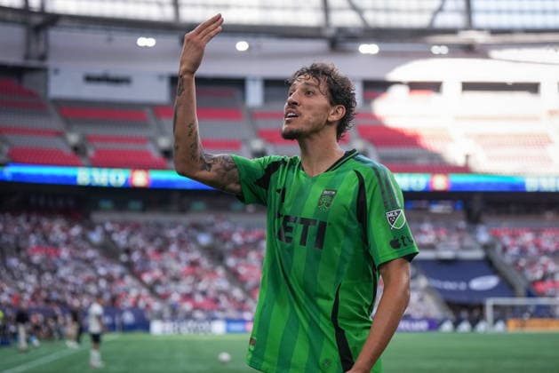 September 13, 2026, Vancouver, Bc, CANADA: Austin FC s Guilherme Biro taunts spectators after a drink was thrown at him while walking off the field after receiving his second yellow card resulting in a red card, during the second half of an MLS, Fussball Herren, USA soccer match against the Vancouver Whitecaps, in Vancouver, on Sunday, Sept. 13, 2026. Canada News - September 13, 2026 - ZUMAc35_ 20260913_zaf_c35_177 Copyright: xDarrylxDyckx