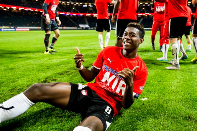 Österrikes David Alaba jublar efter fotbollsmatchen i EM-kvalet mellan Sverige och Österrike den 8 september 2015 i Stockholm. Stockholm Sverige Copyright: xPetterxArvidsonx