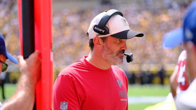 Sep 13, 2026; Head Coach Kevin Stefanski during the Pittsburgh Steelers vs Atlanta Falcons game in Pittsburgh, Pennsylvania, USA; at Acrisure Stadium. Mandatory Credit: -Cal Media NFL, American Football Herren, USA 2026: Falcons Vs Steelers SEP 13  - ZUMAcp5_ 20260913_faf_cp5_355 Copyright: xJasonxPohuskix