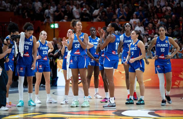 USA V France: Final - FIBA Women s Basketball World Cup Germany 2026 France players are seen after the FIBA Women s Basketball World Cup 2026 Final game between the United States and France in Berlin, Germany, on September 13, 2026. Berlin Germany  Copyright: xMarcinxGolbax originalFilename:golba-usavfran260913_nphn9.jpg