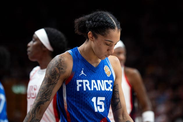 USA V France: Final - FIBA Women s Basketball World Cup Germany 2026 Gabby Williams plays during the FIBA Women s Basketball World Cup 2026 Final game between the United States and France in Berlin, Germany, on September 13, 2026. Berlin Germany  Copyright: xMarcinxGolbax originalFilename:golba-usavfran260913_npJOB.jpg