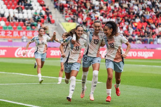 (260914) -- SOSNOWIEC, Sept. 14, 2026 -- Daniela Agote (L) of Spain celebrates after scoring during the Group F match between China and Spain at the FIFA U20 Women s World Cup Poland 2026 in Sosnowiec, Poland, Sept. 13, 2026. ) (SP)POLAND-SOSNOWIEC-FOOTBALL-FIFA U20 WOMEN S WORLD CUP-CHINA VS SPAIN PengxZiyang 