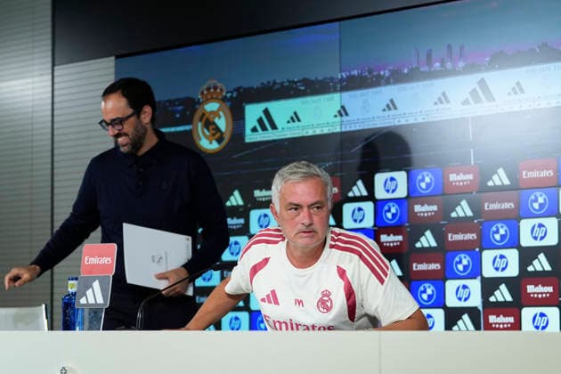 September 14, 2026, Valdebebas, Madrid, Spain: Jose Mourinho, head coach of Real Madrid, attends his press conference, PK, Pressekonferenz during the training day of Real Madrid ahead the Spanish League, LaLiga EA Sports, football match against Elche CF at Ciudad Deportiva Real Madrid on September 14, 2026, in Valdebebas, Madrid, Spain. Real Madrid Training And Press Conference - Laliga Ea Sports  - ZUMAa181 20260914_zaa_a181_017 Copyright: xDennisxAgyemanx