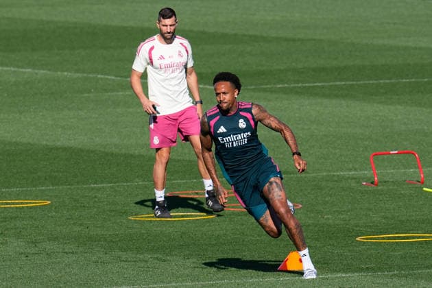 September 14, 2026, Valdebebas, Madrid, Spain: Eder Militao during the training day of Real Madrid ahead the Spanish League, LaLiga EA Sports, football match against Elche CF at Ciudad Deportiva Real Madrid on September 14, 2026, in Valdebebas, Madrid, Spain. Real Madrid Training And press conference, PK, Pressekonferenz - Laliga Ea Sports  - ZUMAa181 20260914_zaa_a181_047 Copyright: xDennisxAgyemanx