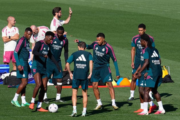 September 14, 2026, Valdebebas, Madrid, Spain: Kylian Mbappe and Aurelien Tchouameni during the training day of Real Madrid ahead the Spanish League, LaLiga EA Sports, football match against Elche CF at Ciudad Deportiva Real Madrid on September 14, 2026, in Valdebebas, Madrid, Spain. Real Madrid Training And press conference, PK, Pressekonferenz - Laliga Ea Sports  - ZUMAa181 20260914_zaa_a181_052 Copyright: xDennisxAgyemanx
