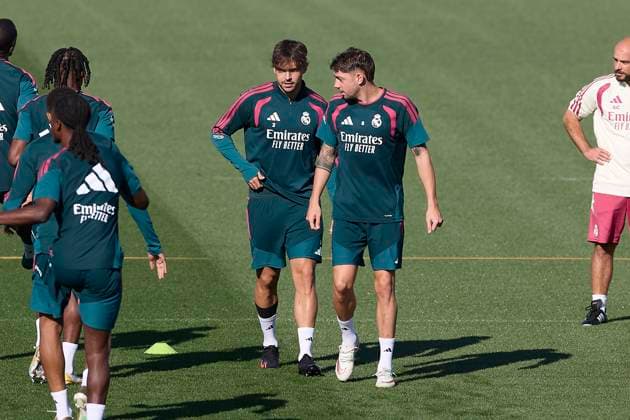 September 14, 2026, Madrid, Spain: (From L to R) Raul Asencio and Federico Valverde (Real Madrid CF) are seen in action during a training session on the eve of the LaLiga EA SPORTS 2026 2027 match between Elche CF and Real Madrid CF.Real Madrid CF is holding its final training session and pre-match press conference, PK, Pressekonferenz ahead of its sixth LaLiga game. LaLiga EA SPORTS 2026 2027 - Real Madrid CF Training Session And Press Conference In Madrid, Spain - 14 Sep 2026  - ZUMAs197 20260914_aaa_s197_113 Copyright: xFedericoxTitonex