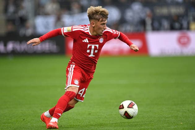 Lennart KARL (M) Aktion, Einzelaktion Fussball 1. Bundesliga, 3.Spieltag, matchday3, Spieltag3, SV 07 Elversberg - FC Bayern Muenchen 1-2 am 13.09.2026 in der Ursapharm-Arena an der Kaiserlinde, Waldstadion in Elversberg Deutschland. DFL regulations prohibit any use of photographs as image sequences and or quasi-video Â