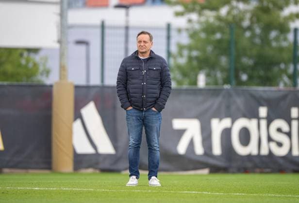 Fußball, Herren, Saison 2026 2027, 1. Bundesliga, 1. FC Union Berlin, Training auf Trainingsplatz II, Profifußball-Geschäftsführer Horst Heldt (1. FC Union Berlin), 14.09.2026,