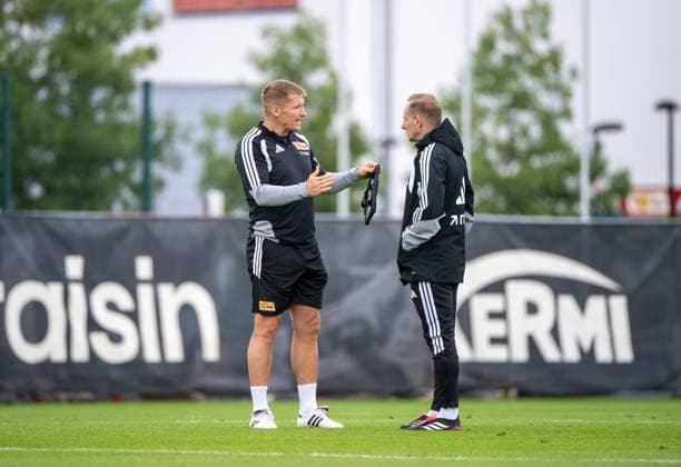 Fußball, Herren, Saison 2026 2027, 1. Bundesliga, 1. FC Union Berlin, Training auf Trainingsplatz II, v. l. Athletiktrainer Martin Krüger (1. FC Union), Trainer Mauro Lustrinelli (1. FC Union Berlin), 14.09.2026,