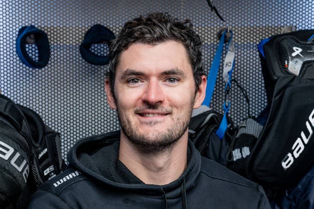 Brady Ferguson (EHC Red Bull Muenchen, 12) Portrait Portraet GER, EHC Red Bull Muenchen, Eishockey, DEL, Open Locker Room, 14.09.2026. Foto: HMB Media Heike Feiner