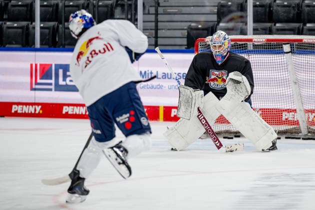 Mathias Niederberger (Torwart, EHC Red Bull Muenchen, 35) GER, EHC Red Bull Muenchen, Eishockey, Trainingssession vor dem DEL-Saisonstart, 14.09.2026. Foto: HMB Media Heike Feiner