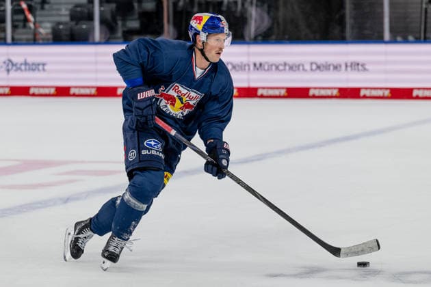 Patrick Hager (EHC Red Bull Muenchen, 52) GER, EHC Red Bull Muenchen, Eishockey, Trainingssession vor dem DEL-Saisonstart, 14.09.2026. Foto: HMB Media Heike Feiner