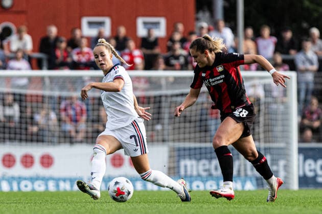 Google Pixel Frauen Bundesliga: Bayer 04 Leverkusen - FC Bayern München;14.09.2026 Giulia Gwinn (FC Bayern München, 7), Paulina Tomasiak (Bayer 04 Leverkusen, 28) Frauen Bundesliga Google Pixel Frauen Bundesliga 26 27: Bayer 04 Leverkusen - FC Bayern München; Ulrich-Haberland-Stadion, Leverkusen; 14.09.2026 DFL regulations prohibit any use of photographs as image sequences and or quasi video.