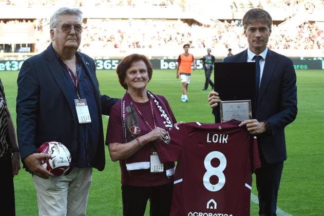 Foto IPP Massimo Rana Torino 14-09-2026 Calcio Campionato di Serie A 2026 2027 Torino-Roma nella foto in ricordo di Ezio Loik calciatore dell epopea del Grande Torino, al centro la signora Graziella Trontel Italy Photo Press - World Copyright italy ITALY  Copyright: xR4924_italyphotopressx