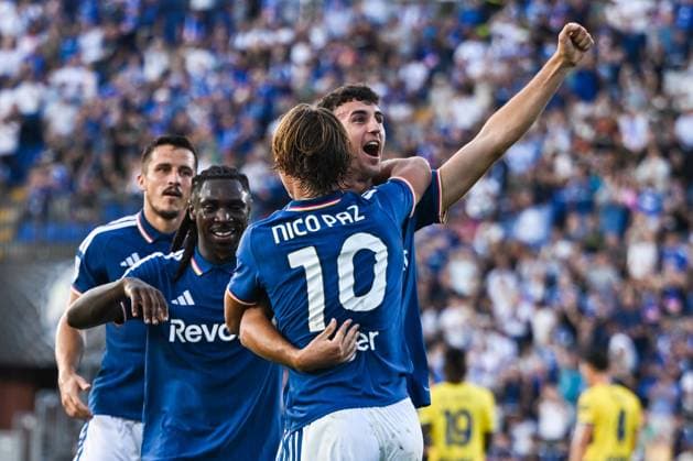 Como™s Nico Paz celebrating after a goal during the Serie A soccer match between Como Calcio and Parma Calcio 1913 at the Giuseppe Sinigaglia stadium in Como, north Italy - September 14, 2026 - Soccer.  Copyright: xTizianoxBallabio LaPressex